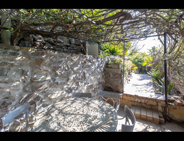 1 BEDROOM APARTMENT TO LET IN GREEN POINT
